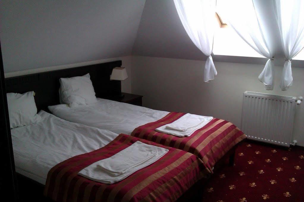 Hotel Platinum Hrubieszow Eksteriør bilde