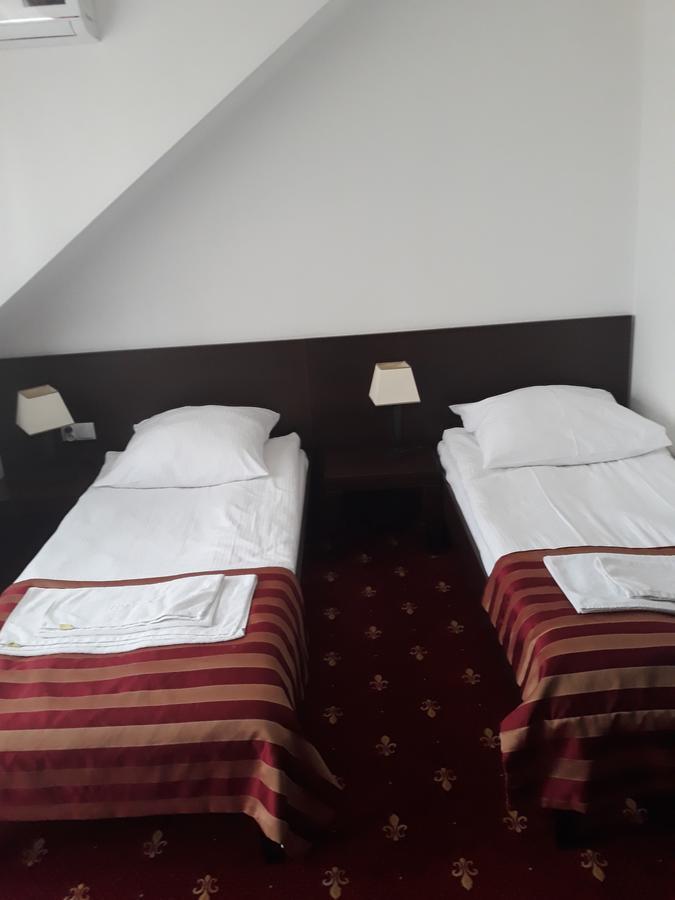 Hotel Platinum Hrubieszow Eksteriør bilde